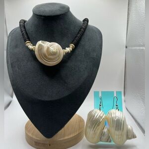 Vintage spiral sea shell necklace with earrings set